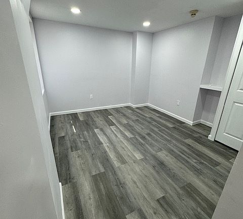 2nd image of 4424 Chestnut St #0