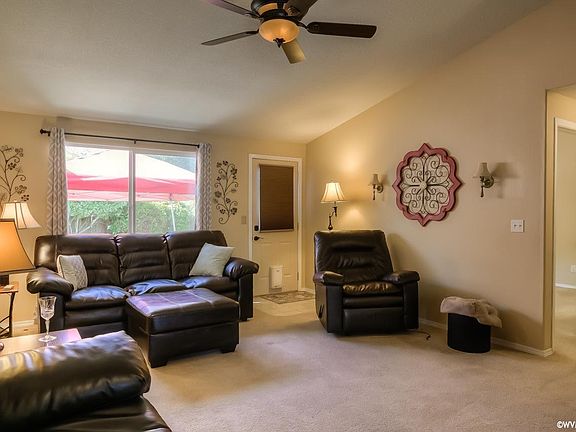 5th image of 463 Kinslo St SE