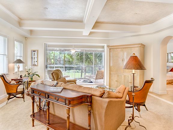 5th image of 5789 Baltusrol Ct APT 201