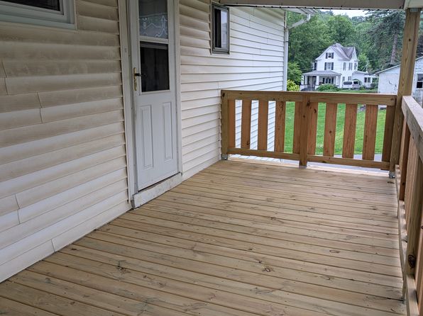 102 Cherry St #4
