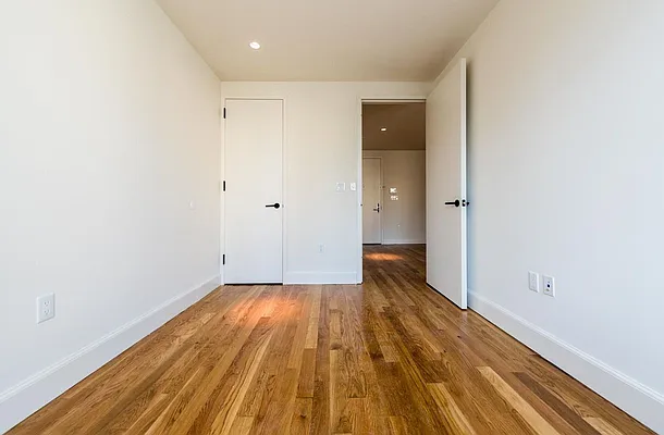 Rented by Nooklyn NYC LLC | media 103