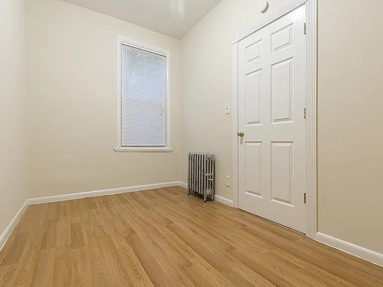 342 Avenue E #2 — Photo 8