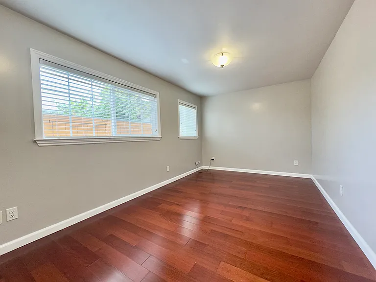 1342 Hearst Ave #B — Photo 14