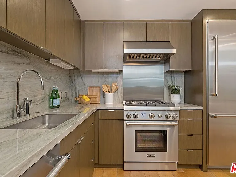 1705 Ocean Ave #107 — Photo 13