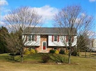 301 Stoner Rd, Mechanicsburg, PA 17055