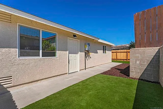 5612 Zircon St #B — Photo 10