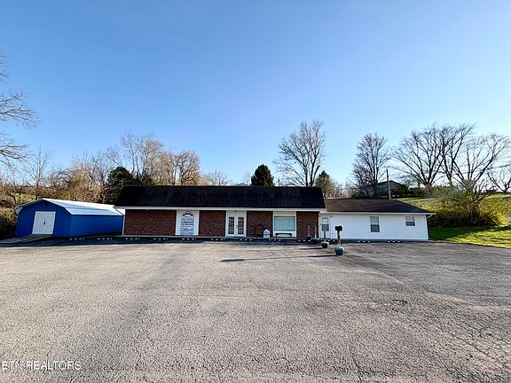 3rd image of 1165 Towestring Rd