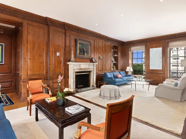 2 East 70th Street image 4 of 15