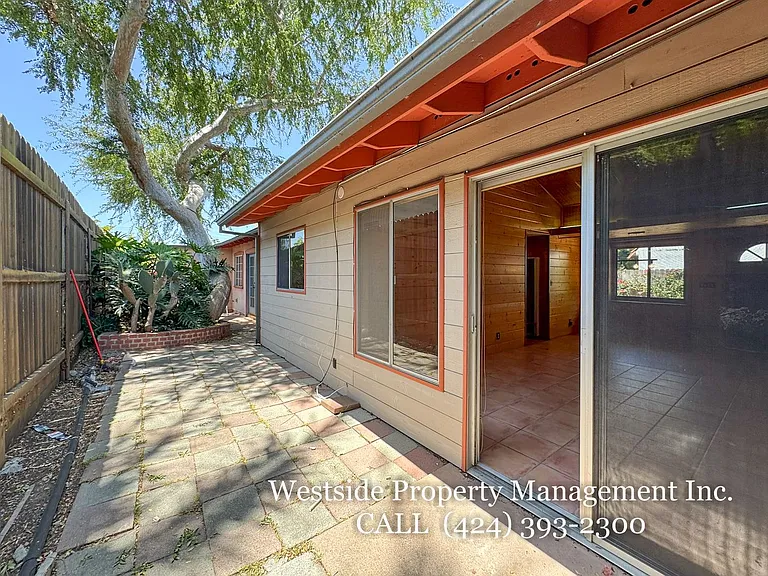 3124 Veteran Ave — Photo 7