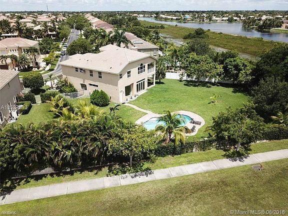 751E647F-D306-4FA6-9AB4-905690E2CAC9