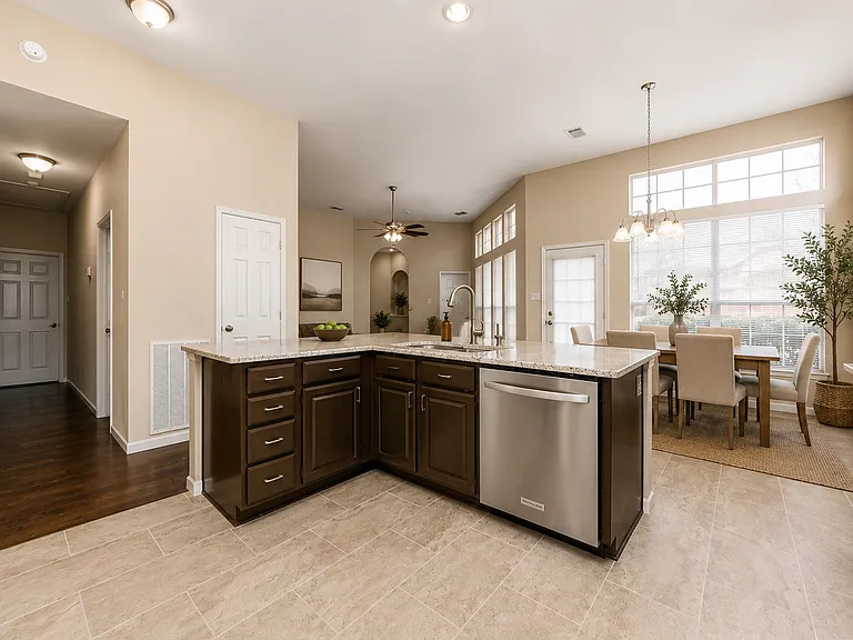 4445 Cranwood Dr — Photo 8