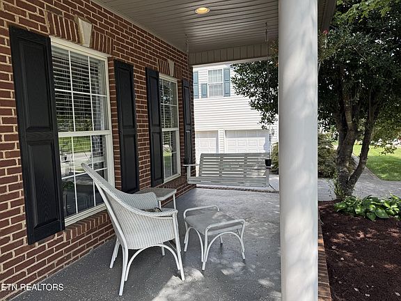 4th image of 1641 Meadow Chase Ln
