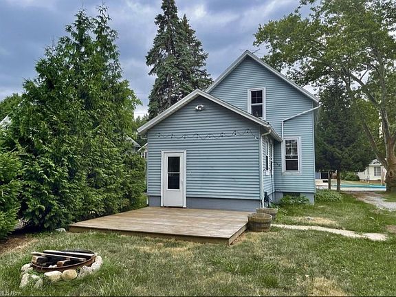 3rd image of 27008 1st St