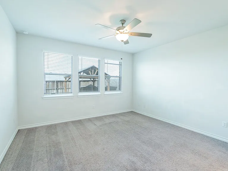 838 Pepperbark Loop — Photo 18