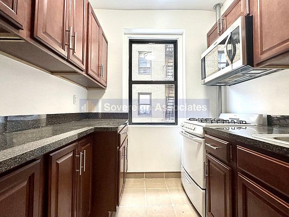 5th image of 567 Fort Washington Ave #32