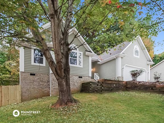 3rd image of 2907 Walsingham Ct
