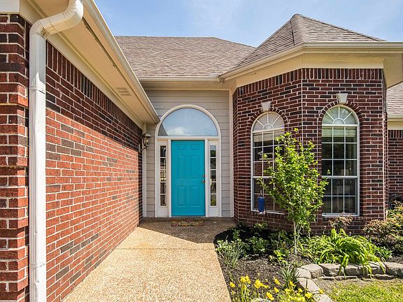 2nd image of 75 Cypress Grove Cv