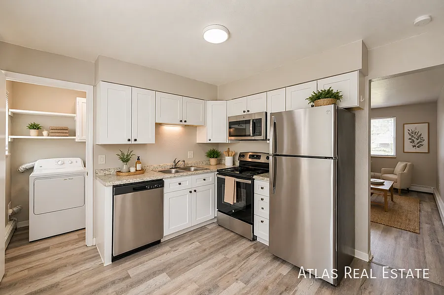 Building Photo - 5703 S Pearl St #6