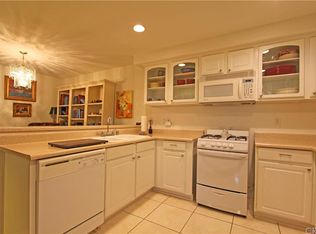 154 E 11th St, Perris, CA 92570