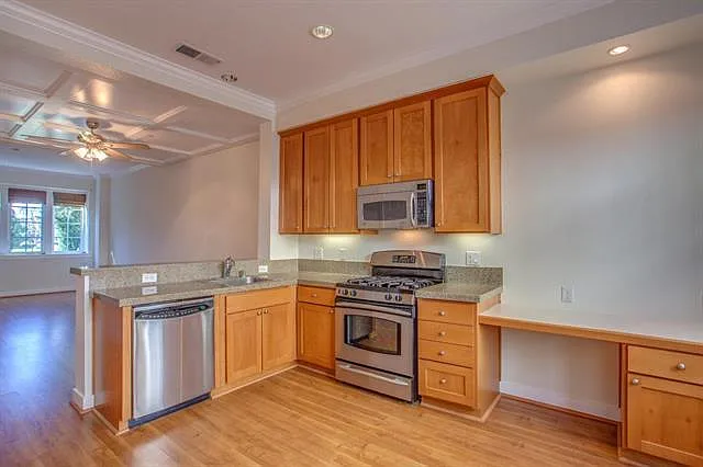 219 Cahill Park Dr — Photo 3