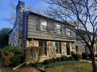 162 N 86th St, Wauwatosa, WI 53226