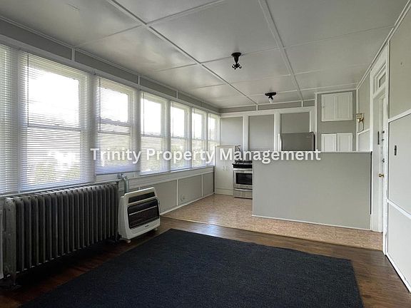 2nd image of 628 Mulberry Ave APT 3