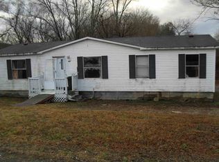 671 Lauderdale Memorial Hwy NW, Cleveland, TN 37312
