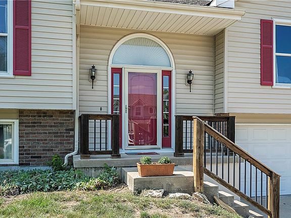 4th image of 1546 Chauncey Ave