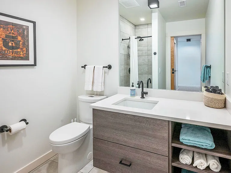 515 W Aspen St #318 — Photo 7
