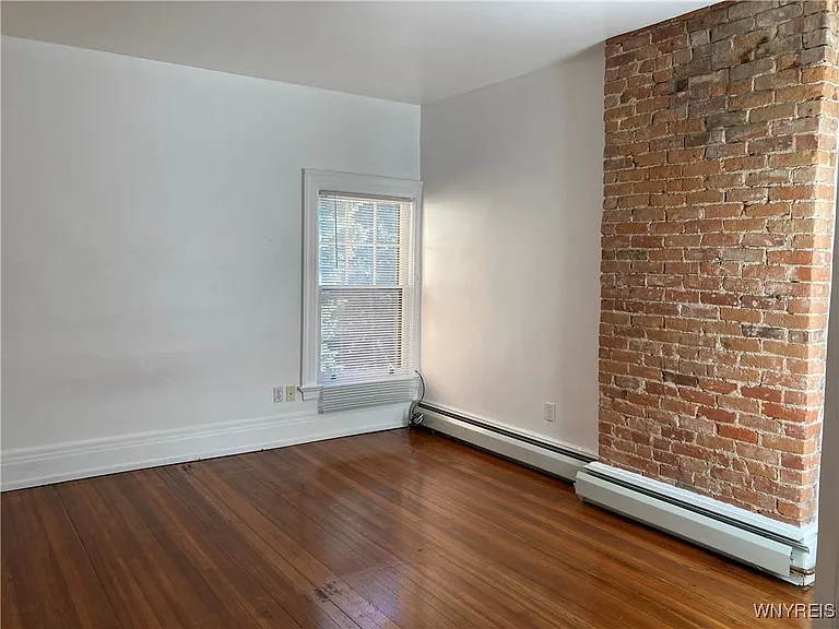 451 Franklin St #2 — Photo 7