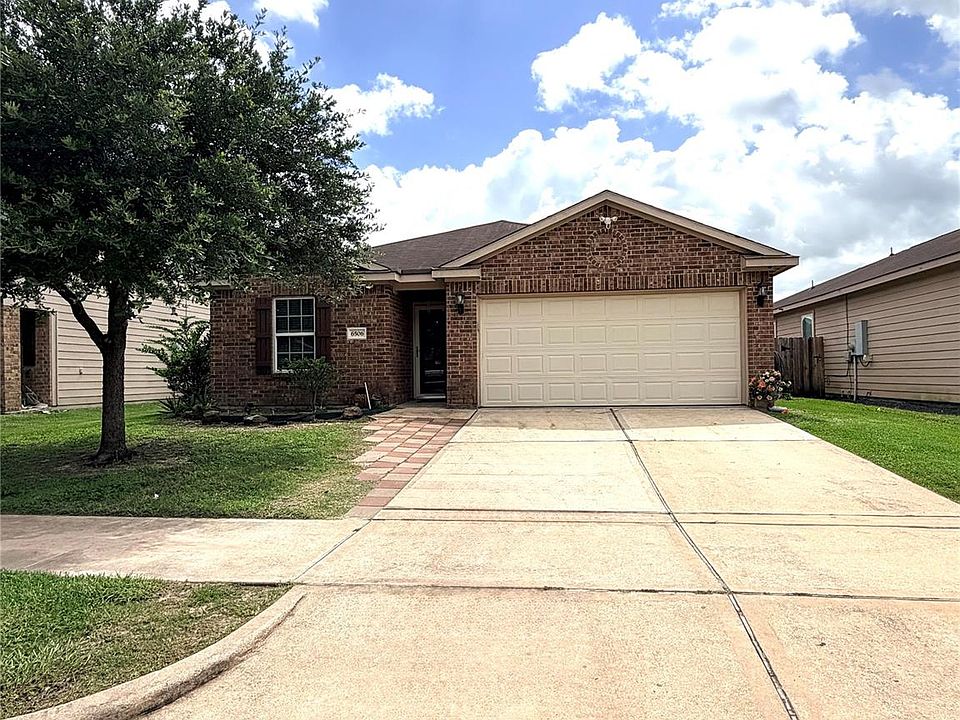 1st image of 6506 Pine Tree Gln