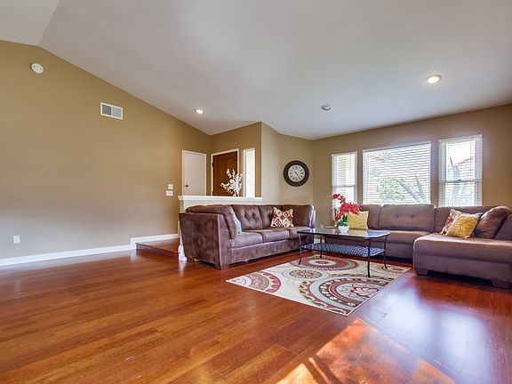 5th image of 954 Paseo La Cresta