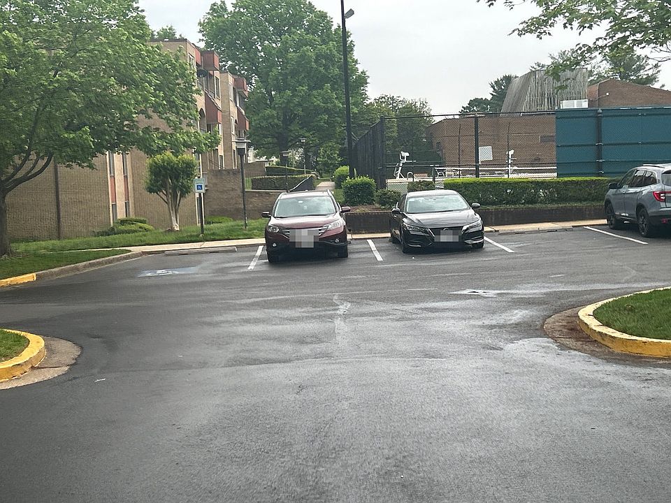 2nd image of 450 Girard St #333-T2