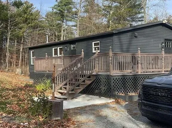 690 Green Lake Road, Athens, NY 12015