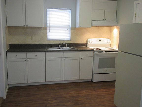 2nd image of 46 Wakulla Arran Rd