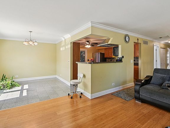 5th image of 1890 Harvest Ln