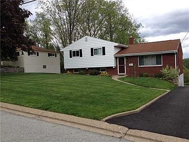 2nd image of 5521 Clark Ave