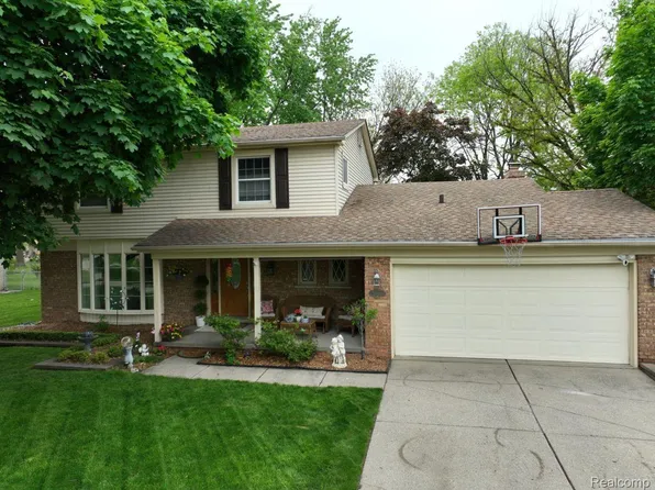 36580 Six Mile Rd, Livonia, MI 48152