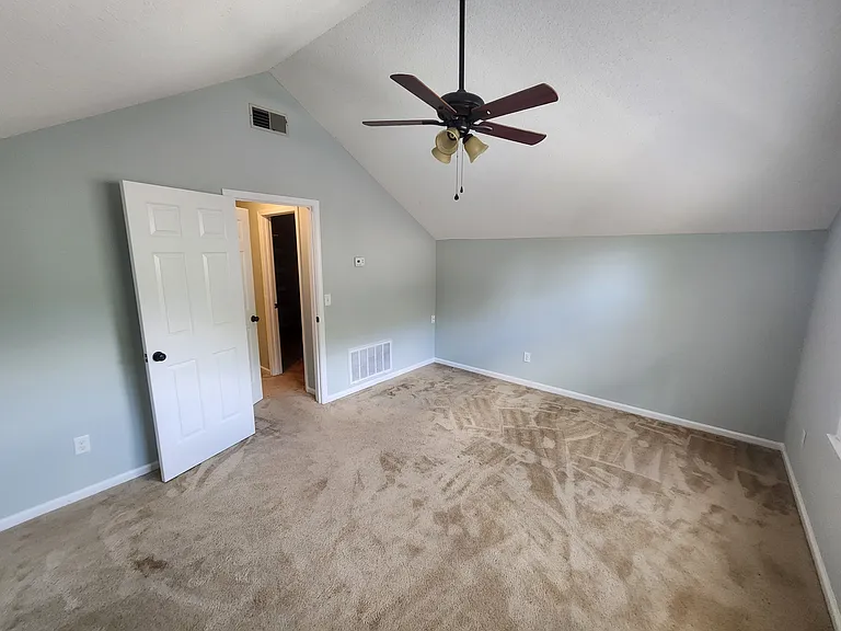 2000 Water Oak Dr #1-A — Photo 25