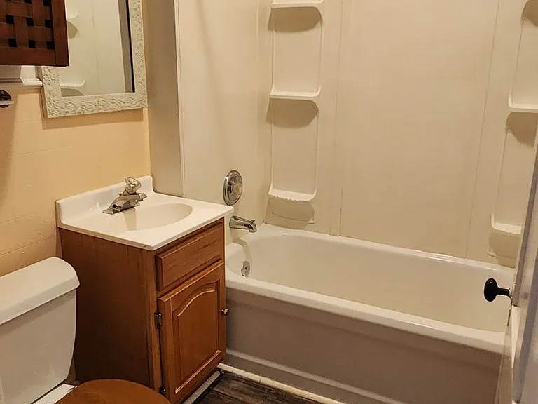 407 Madison Ave — Photo 10