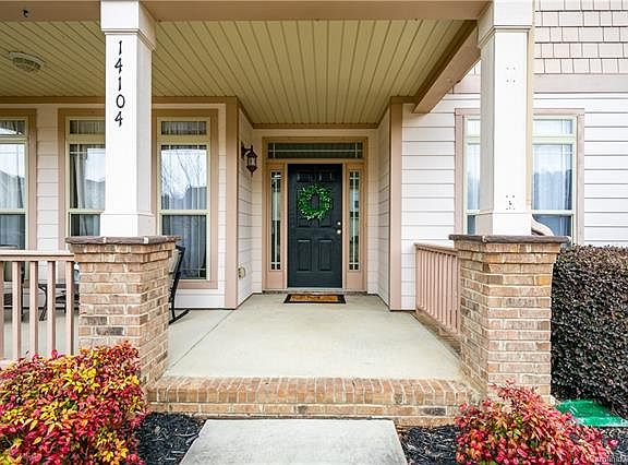 2nd image of 14104 Cedar Pond Cres