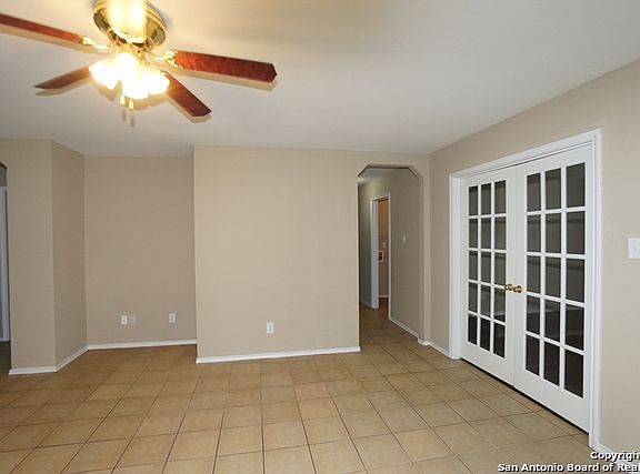 5th image of 4035 Privet Pl