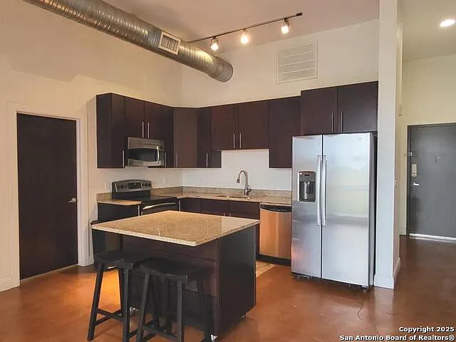 831 S Flores #3104 — Photo 6