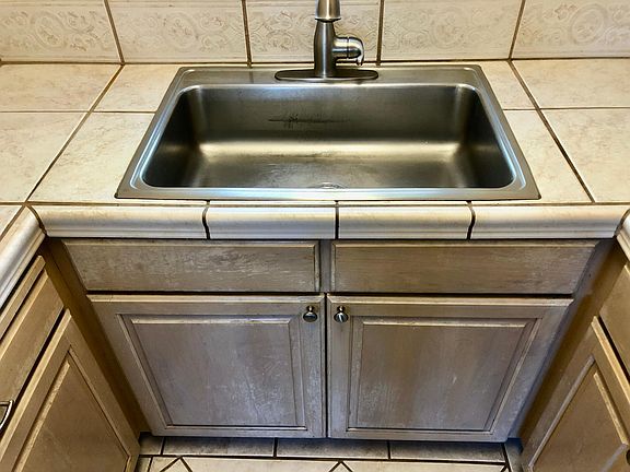 3rd image of 1699 Ontario Dr APT 8