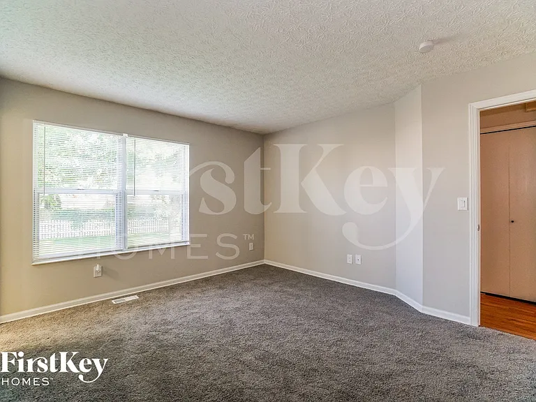 2333 Hunterstown Dr — Photo 9