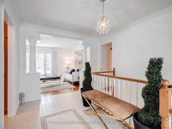 135 Jennifer Cres, East Gwillimbury, ON L0G 1V0