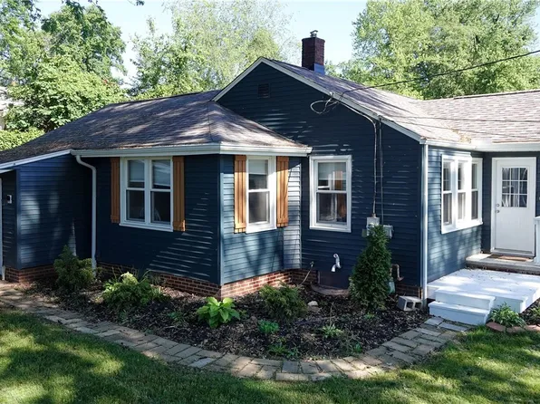303 Pershing Ave NW, Massillon, OH 44646