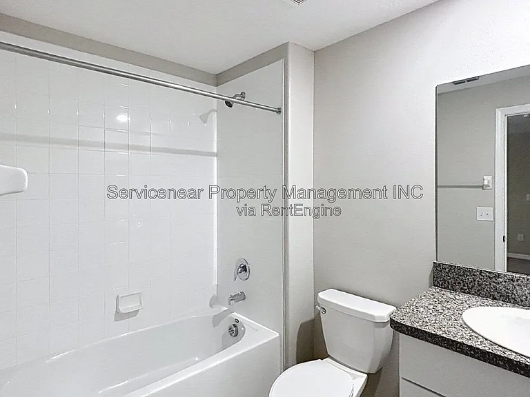 9528 Pembrooke Pines Dr — Photo 16
