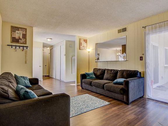 3rd image of 4117 Birdwell Way