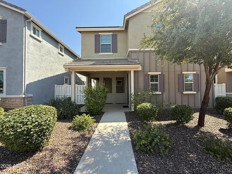 3786 E Robert St — Photo 2